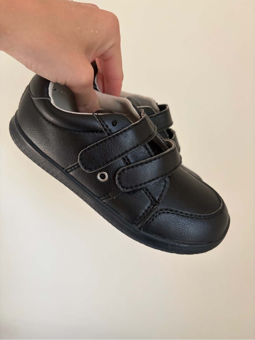 Livie and Luca alunno sneaker black sz 12